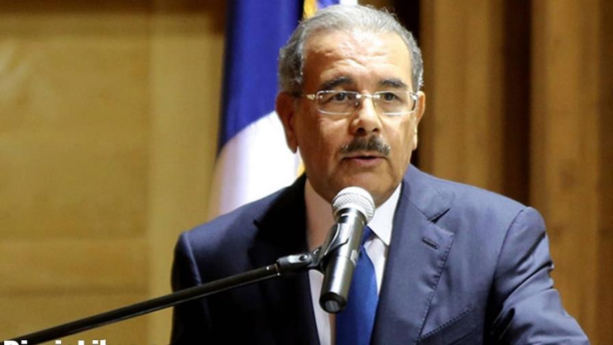 Danilo presenta la propuesta para un pacto educativo