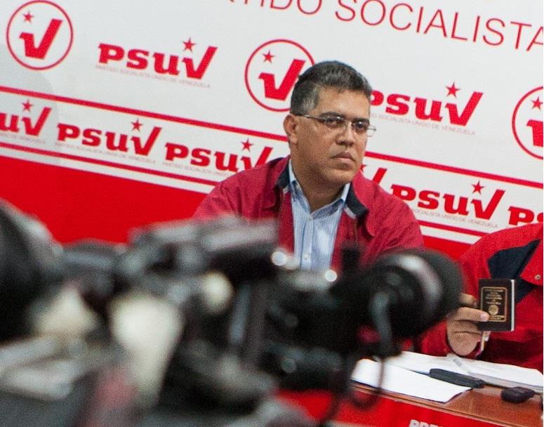 Situación de Chávez es compleja pero sigue batallando, dice exvicepresidente