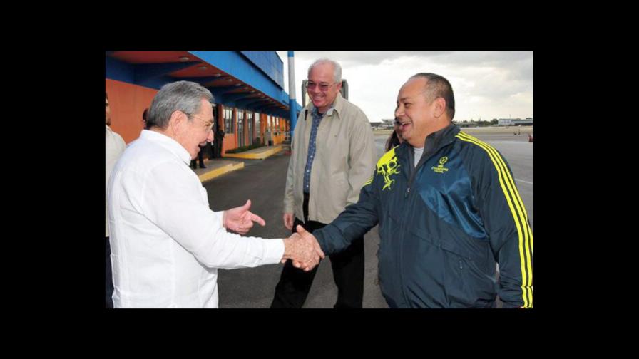 Fidel y Raúl Castro se reunieron en La Habana con equipo político de Chávez