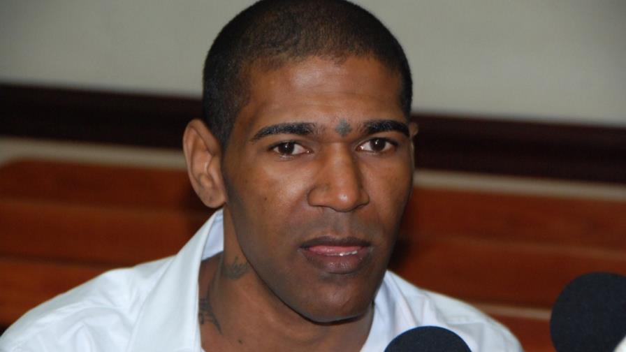 Declaran en rebeldía a Omega por no presentarse a tribunal