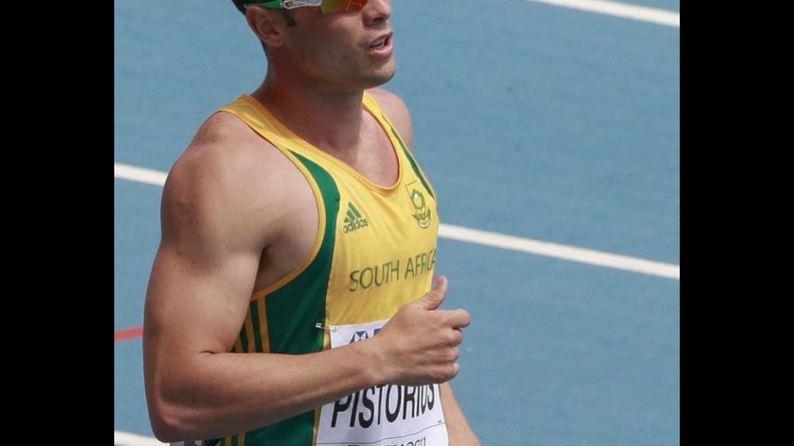 La Policía acusa formalmente a Pistorius del asesinato de su novia