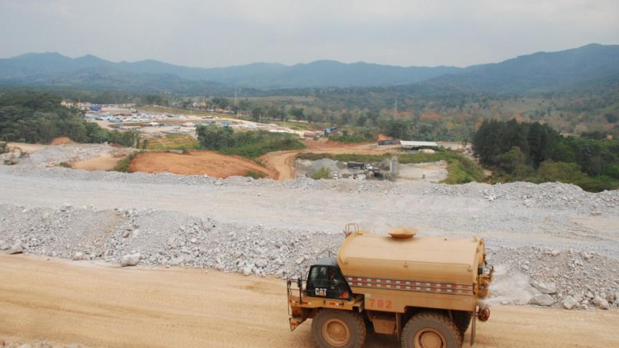 Política e Inversión Extranjera: negociando con la Barrick