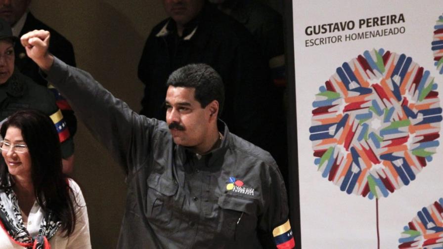Maduro ve improbable embalsamar a Chávez