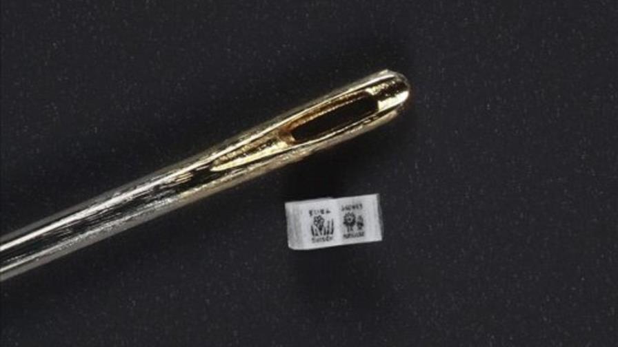 Editorial nipona publica el libro más pequeño del mundo con apenas 0,75 mm Editorial nipona publica el libro más pequeño del mundo con apenas 0,75 mm