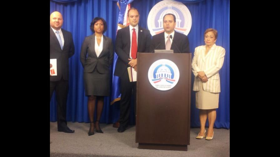 Empresarios visitan a Danilo y anuncian inversión RD$250 millones Empresarios visitan a Danilo y anuncian inversión RD$250 millones