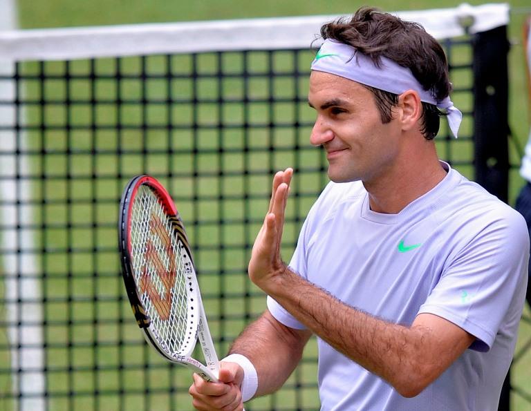Roger Federer barre a su rival en 39 minutos en Halle