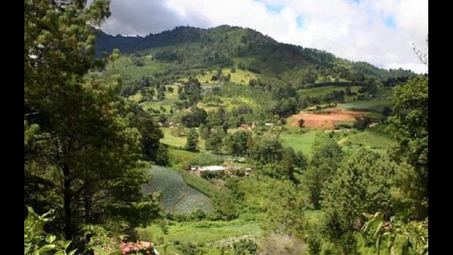 El Salvador declara un sector del cerro El Pital como área protegida privada El Salvador declara un sector del cerro El Pital como área protegida privada