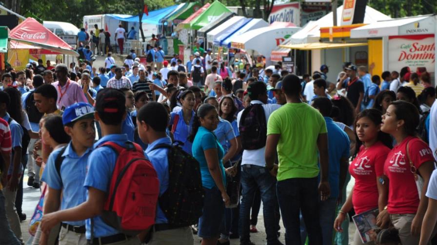 Miles acuden a la Expo Cibao 2013 en Santiago