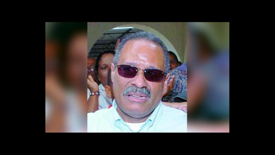 Un juez ordena el arresto del padre Domingo Espinal