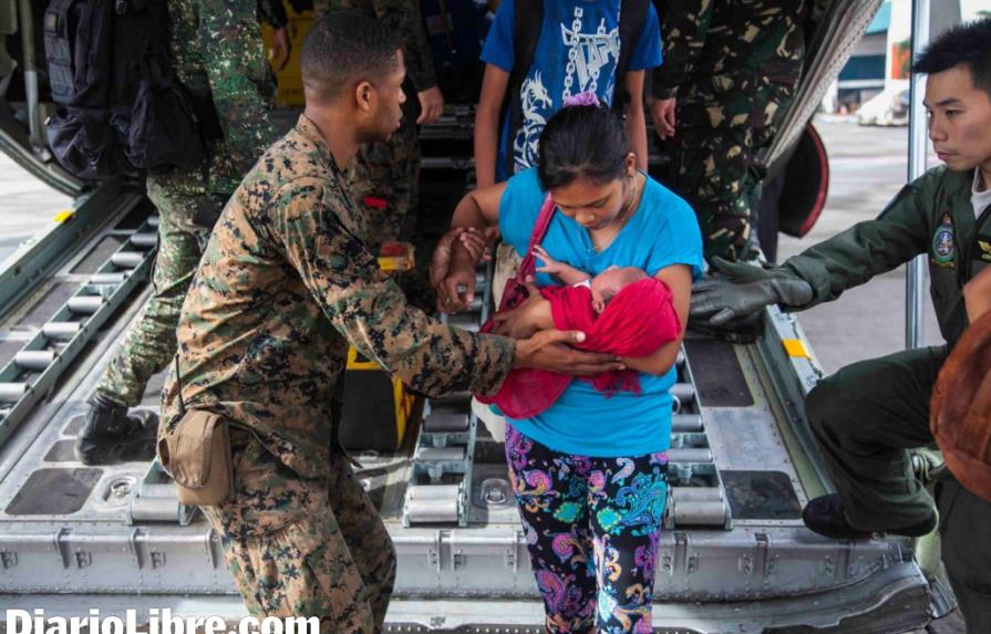 Muertos a causa de tifón Haiyan superan los 2 mil Muertos a causa de tifón Haiyan superan los 2 mil