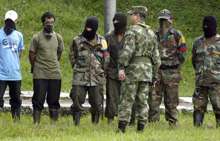 Colombia: los paramilitares y la guerrilla asesinaron a 25.757 personas desde 2006