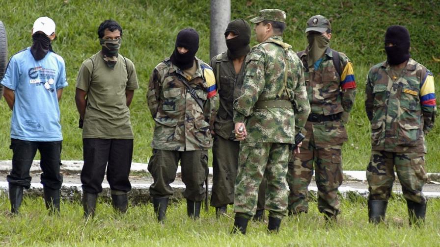 Colombia: los paramilitares y la guerrilla asesinaron a 25.757 personas desde 2006 Colombia: los paramilitares y la guerrilla asesinaron a 25.757 personas desde 2006