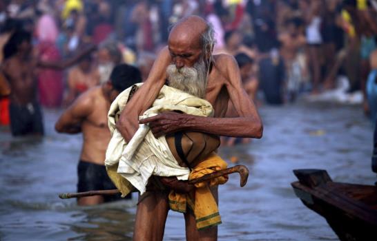 El Kumbh Mela, el mayor festival religioso del mundo, comienza en la India