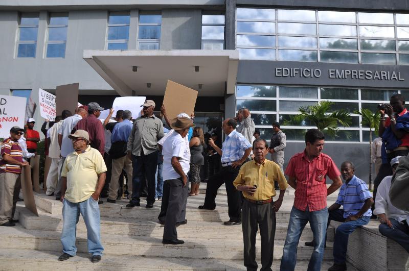 La CNTD inicia protestas por aumento salarial
