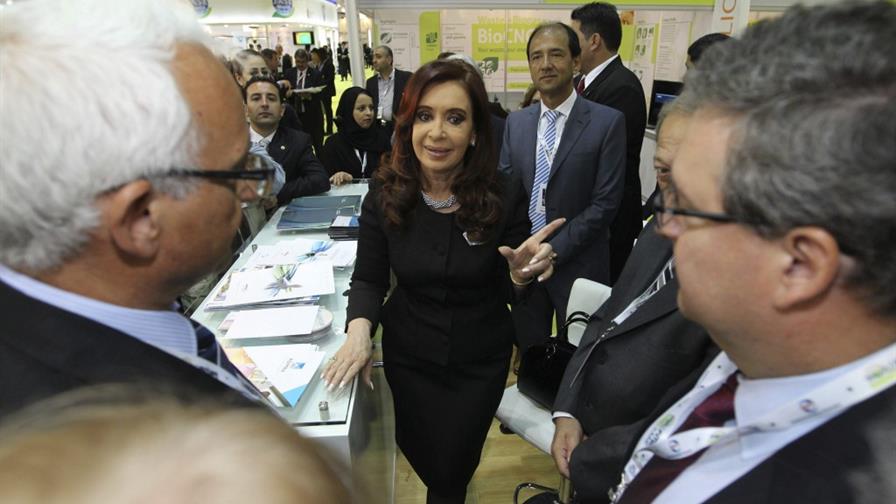 Presidenta argentina toma el control de sus cuentas en redes sociales