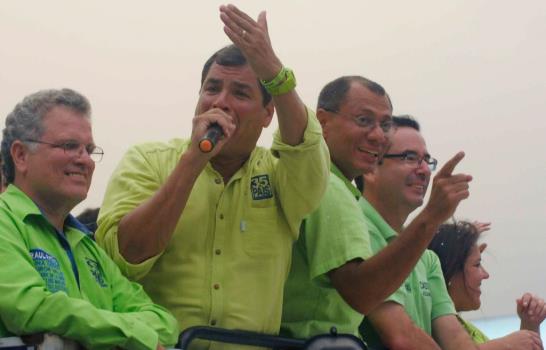Un imparable Correa espera reelegirse el domingo