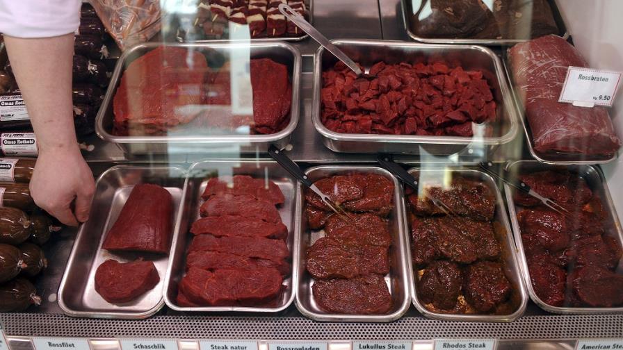 Hallan hamburguesas con carne de caballo en hospitales de Irlanda del Norte