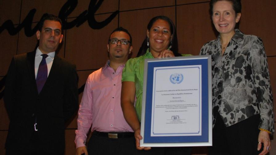 PNUD reconoce en un homenaje a la mujer