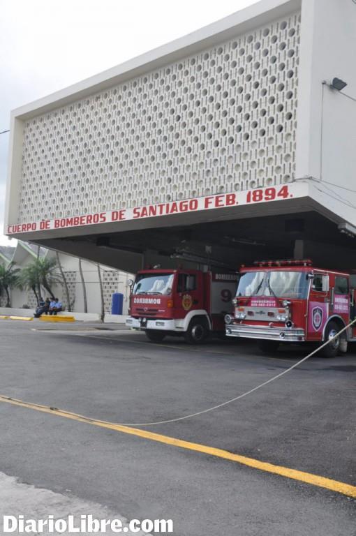 Precariedades afectan bomberos de Santiago