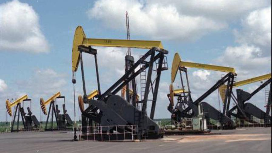 El petróleo de Texas abre al alza hasta 93,62 dólares