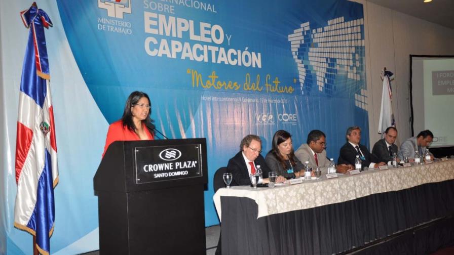 Ministerio de Trabajo celebra foro sobre empleo y capacitación