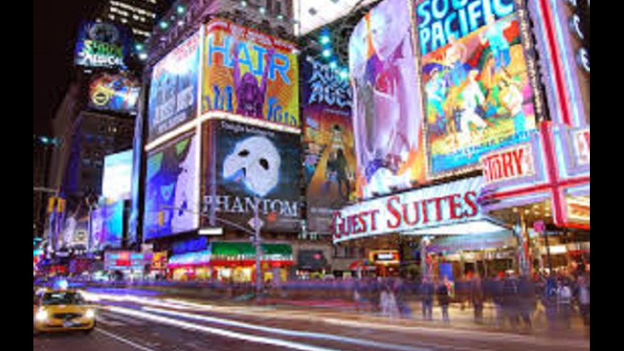 La icónica Times Square tendrá contenedores de reciclaje solares