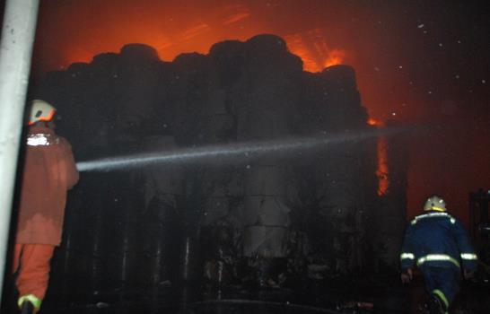 Incendio afecta parte de las instalaciones del Listín Diario