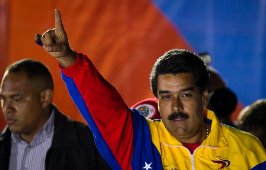 Maduro sube al 50,75% y Capriles baja al 48,98% de votos en segundo reporte