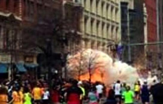 Dos explosiones en línea de meta de la maratón de Boston