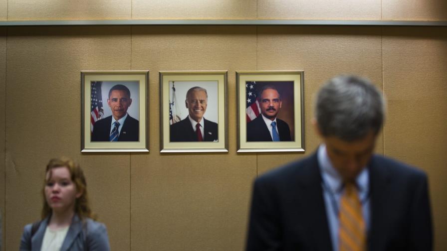 Bengasi, el IRS y el espionaje a AP complican la agenda política de Obama
