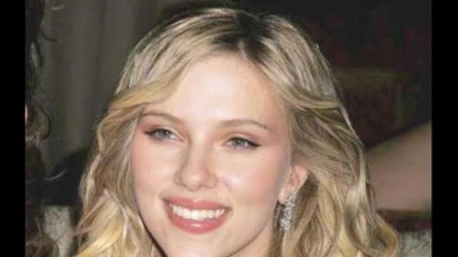 Scarlett Johansson demanda a editorial francesa