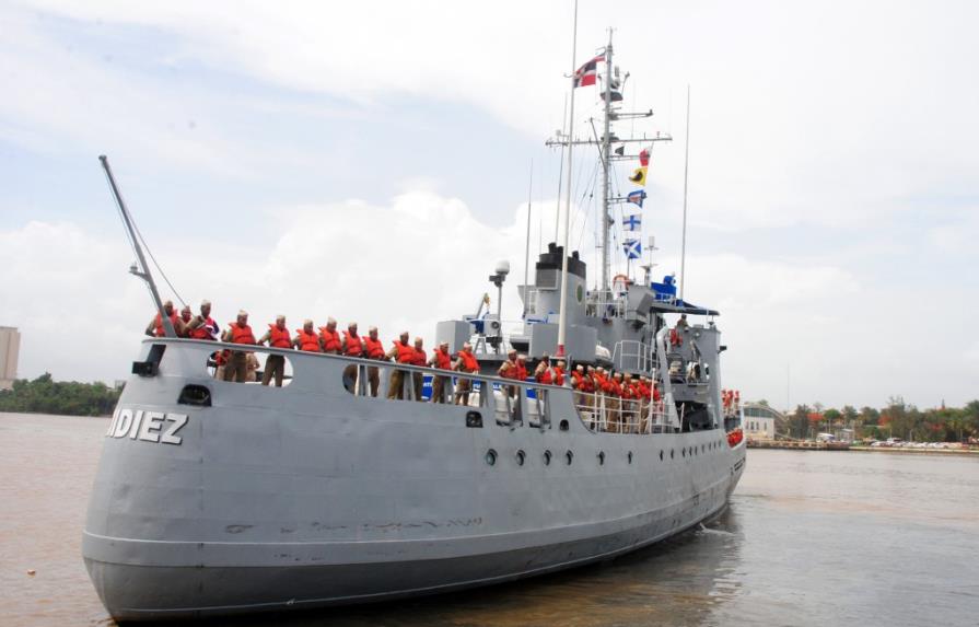 Marina de Guerra despide Crucero de Instrucción para Guardiamarinas