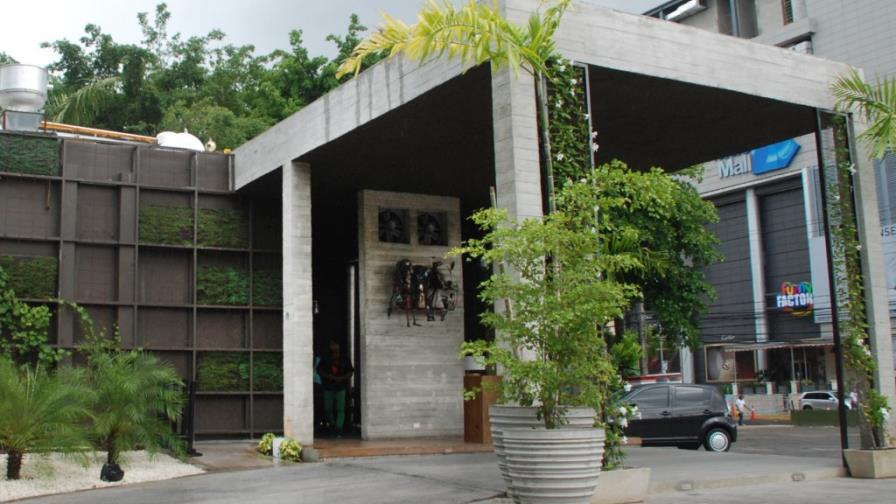 Hieren menor en el bar La Chismosa