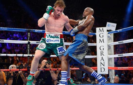 Floyd Mayweather Jr. derrota al Canelo Alvarez Floyd Mayweather Jr. derrota al Canelo Alvarez