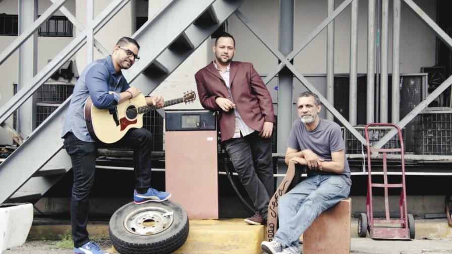 Trío Mi Amorch: ¡Míralos aquí Mi Amorch!