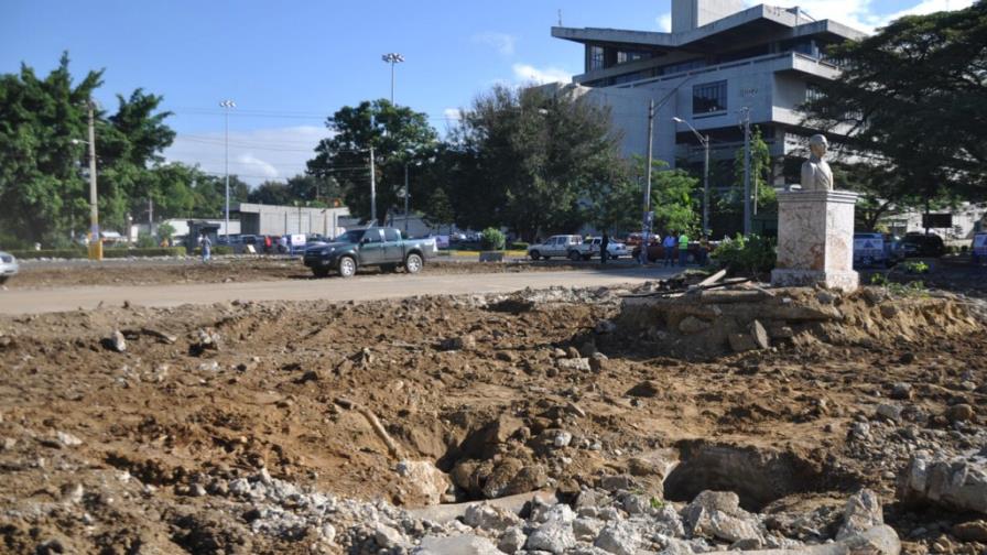 Eliminan una rotonda del centro de Santiago Eliminan una rotonda del centro de Santiago