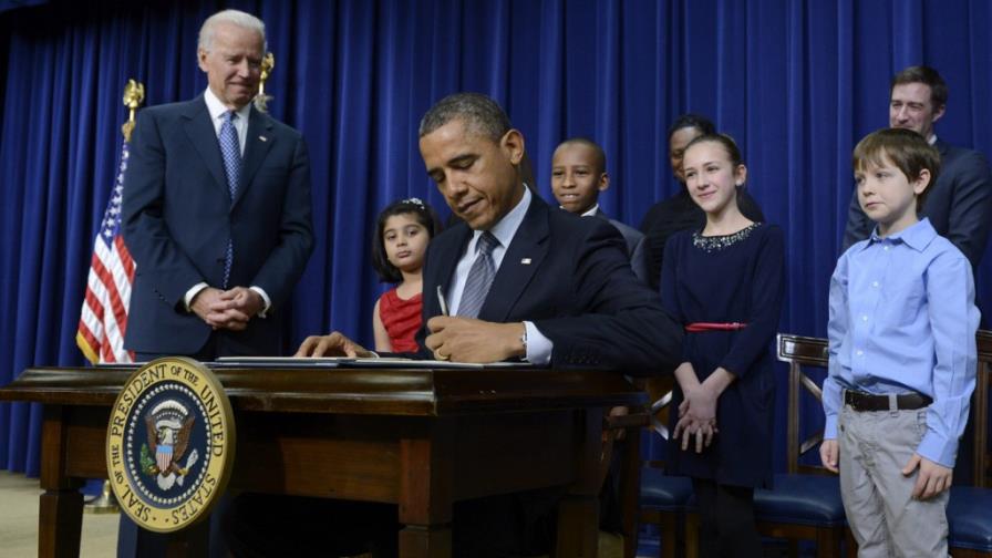 El debate sobre las armas se caldea tras la iniciativa unilateral de Obama