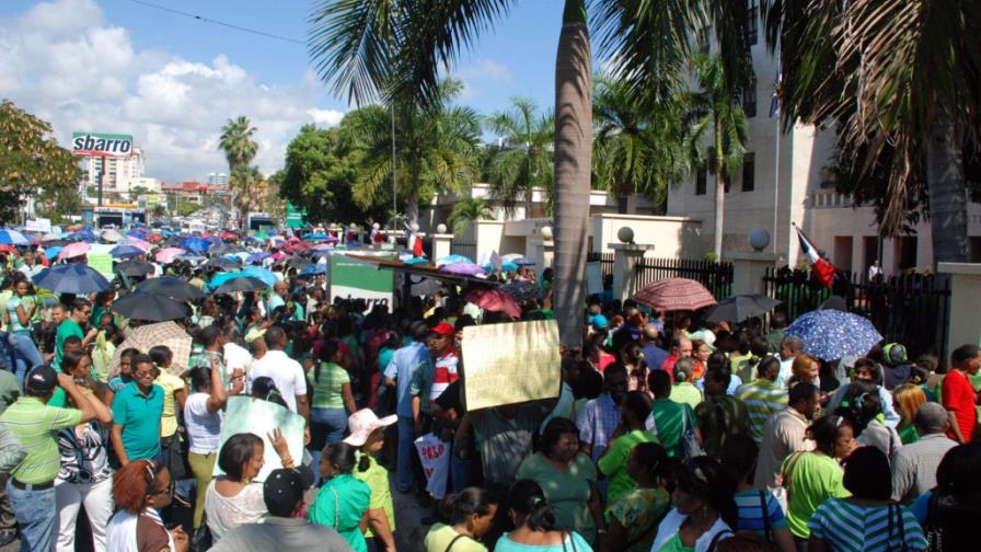 Asistencia docentes a vigilia fue masiva