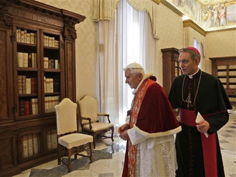 El Vaticano plantea adelantar la elección del Papa