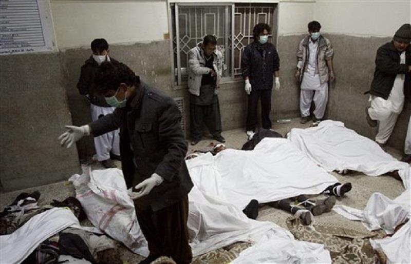 Registran 63 muertos por bomba en Pakistán