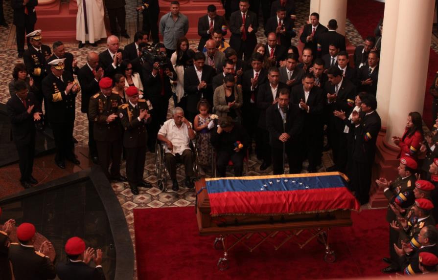 Gobierno venezolano descarta opción de embalsamar restos de Chávez