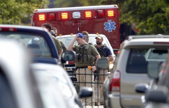 Al menos doce muertos en tiroteo en instalación militar de Washington