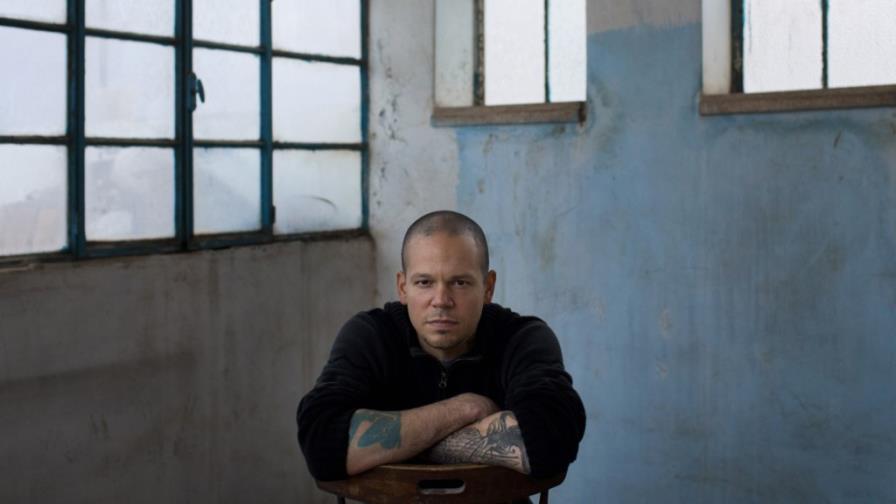 Calle 13 con clip y tema de Assange