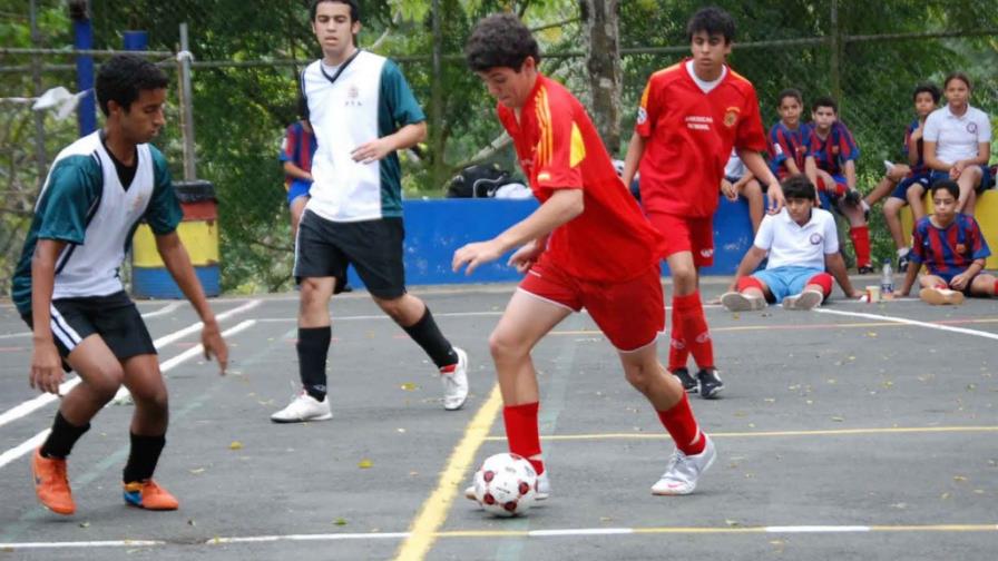 La FIFA dona RD$20 MM a RD para cancha fútsal
