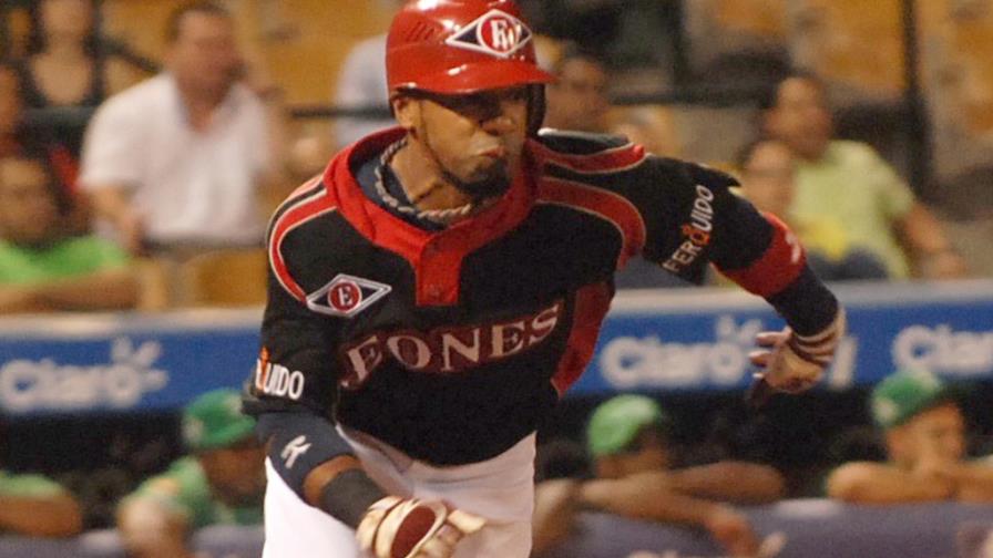 Alexi Casilla no seguirá jugando RR