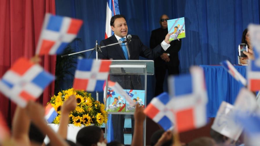 Ponen en circulación Constitución Infantil en La Romana