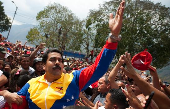 Maduro y Capriles cruzan acusaciones por violencia