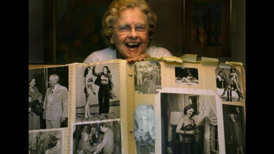 Muere fotógrafa pionera Helen Brush Jenkins