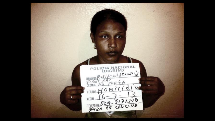 Apresan mujer acusada de matar a golpes y mordidas a su hijo de tres meses