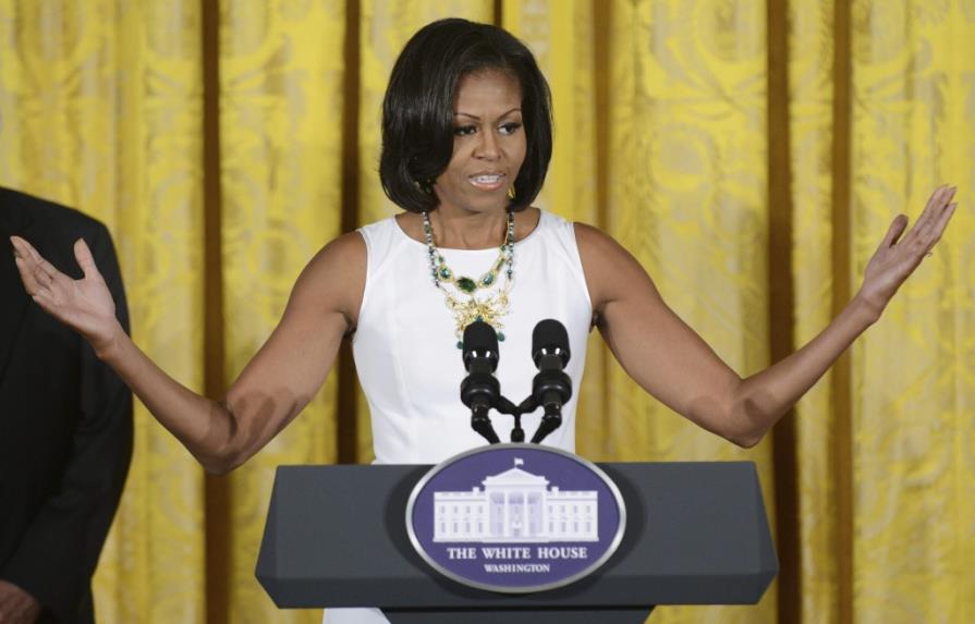 Michelle Obama cree que EEUU está preparado para tener una mujer presidenta